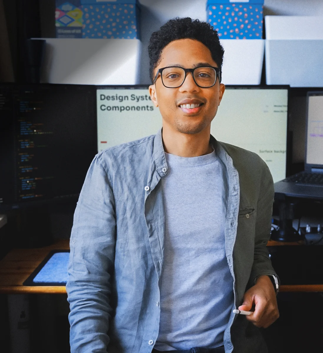 Portrait photo of the website owner.